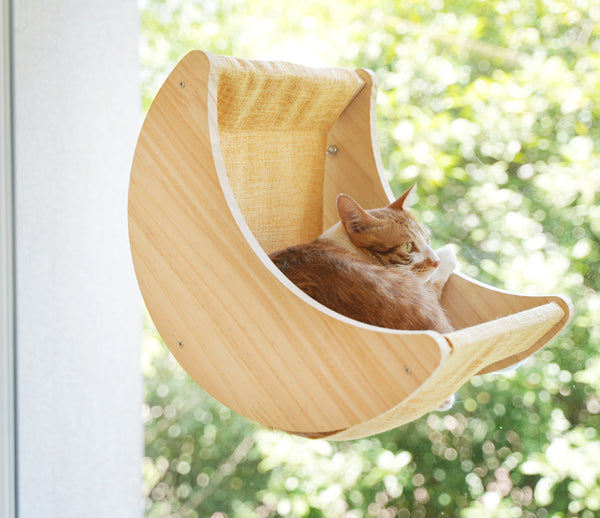 Window Cat Perch Moon Cat Bed Mounted with Suction Cups Wood Cat Window Hammock