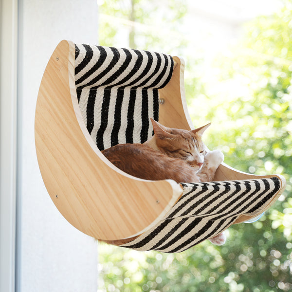 Window Cat Perch Moon Cat Bed Mounted with Suction Cups Wood Cat Window Hammock